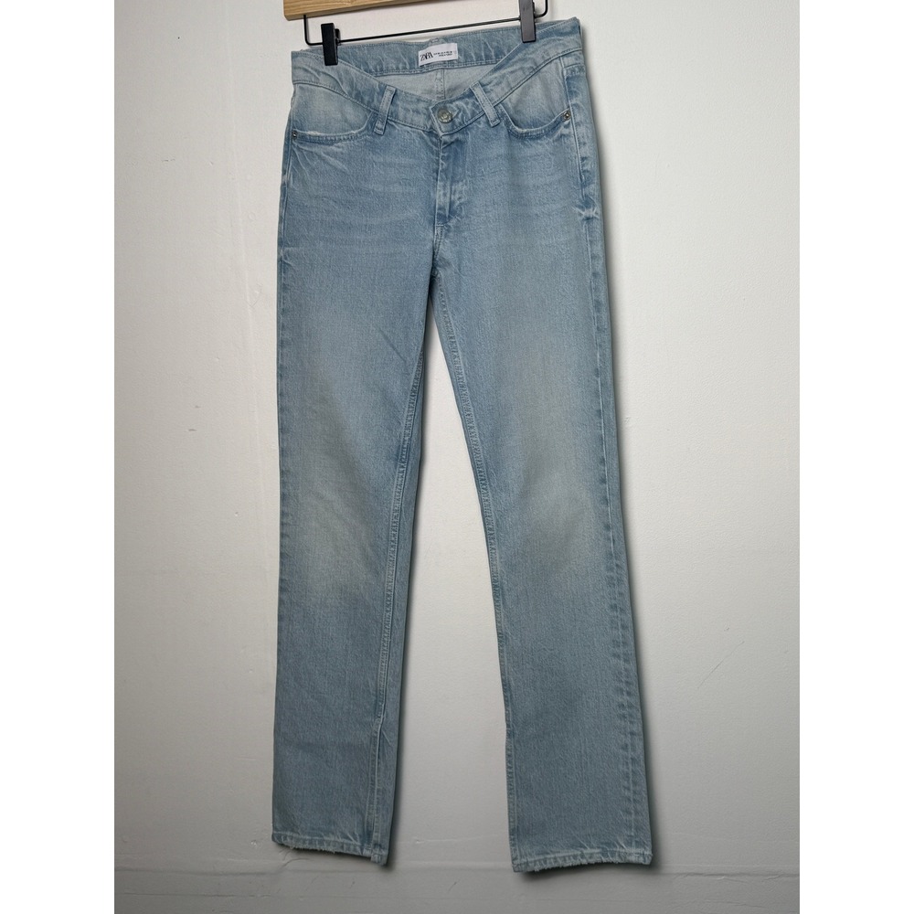 Zara Women Light Wash Blue Straight Leg Jeans Split Hem Size 26 US‎ 4